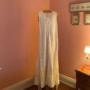 Anthropology Weddings Dress by Verd; NWT;size S; ivory lace details